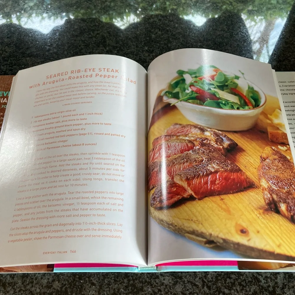 Everyday Italian by Giada De Laurentiis Cookbook. Used